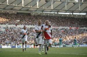 Vasco decepciona Maraca lotado cedendo empate no fim pra Chapecoense