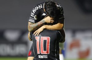 Vasco vence mais uma no Brasileirão e se mantém no G4