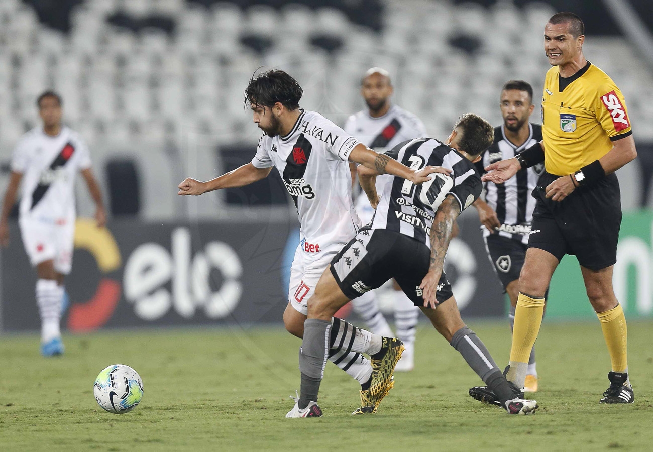 Vasco perde pro Botafogo no jogo de ida pela Copa do Brasil